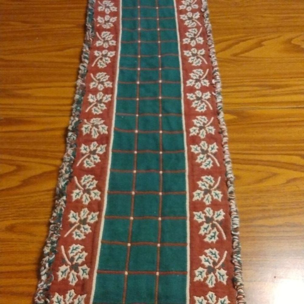 Seasonal Table Runner Home Decor Accents